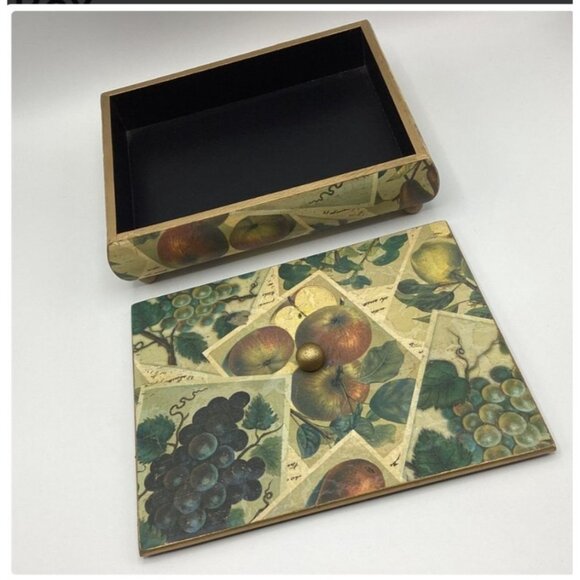 3 lot: Limoges Hand Painted Trinket Box, Decoline NY Lidded Box, & Lacquered - Picture 11 of 16
